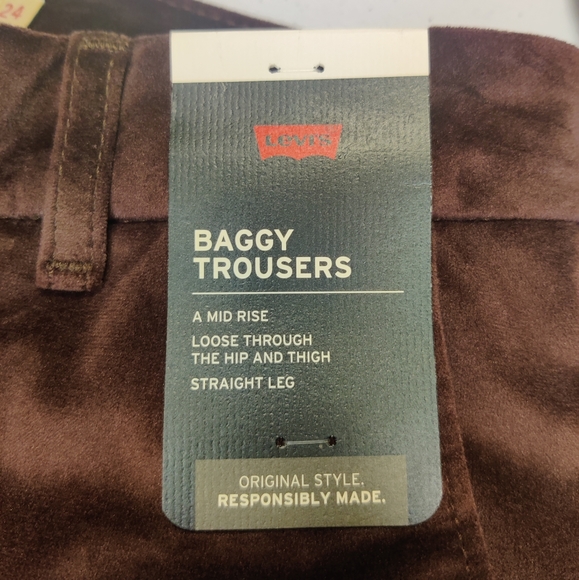 NWT Levi's brown velvet baggy trouser Woman's size 24x31 - Picture 3 of 6